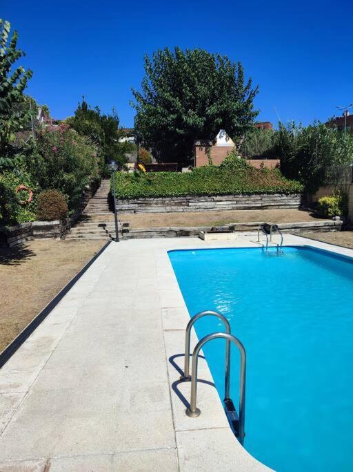 Ferienwohnung Duplex Con Piscina En Rubí Exterior foto